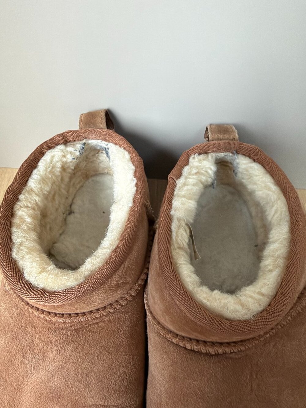Ugg Classic Ultra Mini, Size 6 - Picture 4 of 6